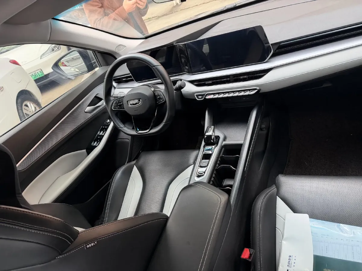 2024 Geely Binray 1.5T 181HP L4 7DCT,autocango,china used car exporter,china ev exporter,chinese used car exporter,chinese used ev exporter