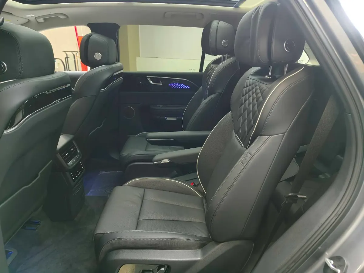 2022 HongQi E-HS9 BEV 120KWH,autocango,china used car exporter,china ev exporter,chinese used car exporter,chinese used ev exporter