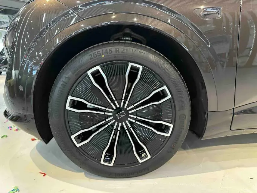 2024 Avatr 07 1.5T 156HP L4 REEV 39.05KWH,autocango,china used car exporter,china ev exporter,chinese used car exporter,chinese used ev exporter