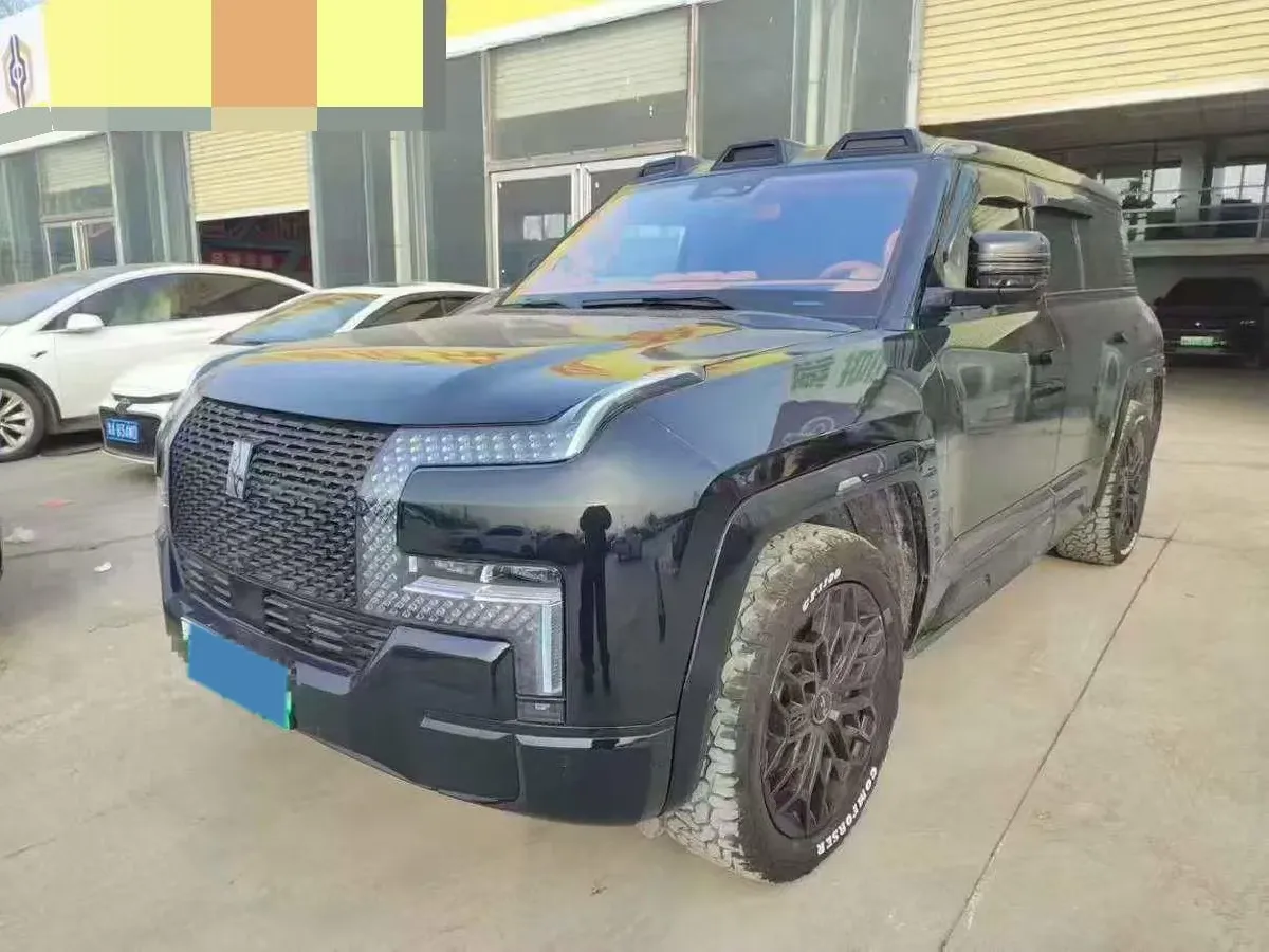 2023 YangWang U8 2.0T 272HP L4 REEV 49.05KWH,autocango,china used car exporter,china ev exporter,chinese used car exporter,chinese used ev exporter