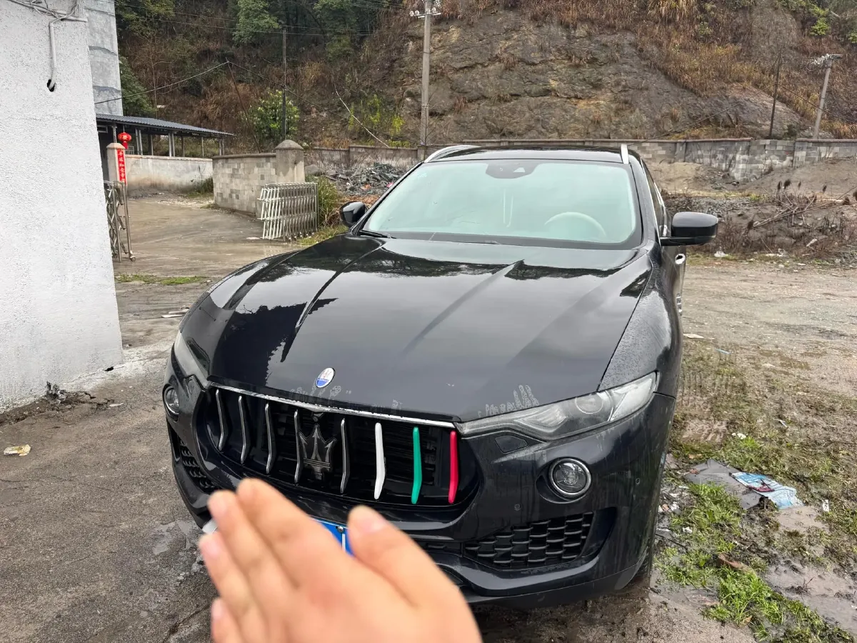 2016 Maserati Levante 3.0T 430HP V6 8AT,autocango,china used car exporter,china ev exporter,chinese used car exporter,chinese used ev exporter