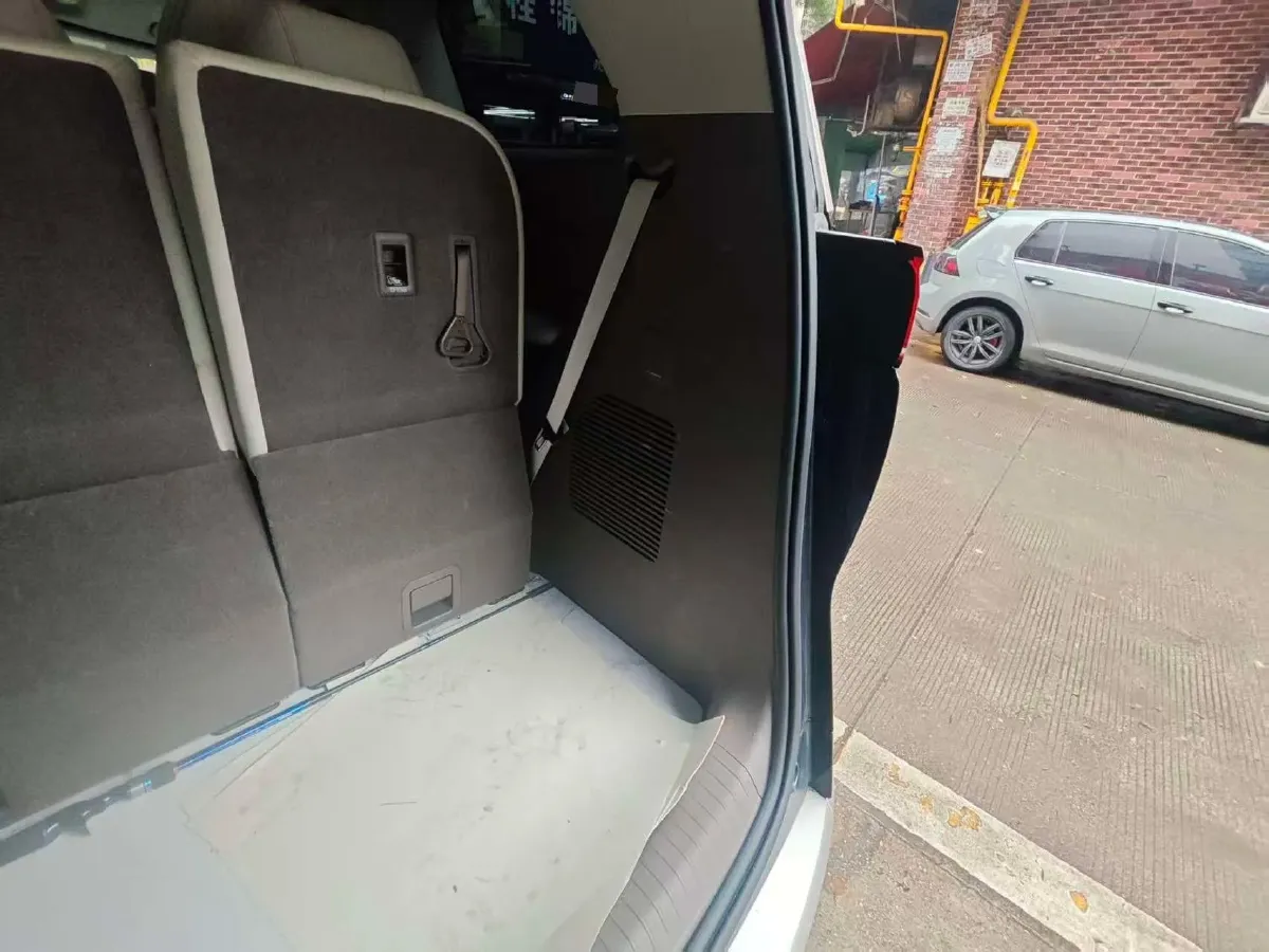 2022 HongQi HS7 3.0T 337HP V6 8AT,autocango,china used car exporter,china ev exporter,chinese used car exporter,chinese used ev exporter