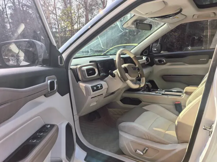 2020 Geely ICON 1.5T 177HP L3 7DCT,autocango,china used car exporter,china ev exporter,chinese used car exporter,chinese used ev exporter