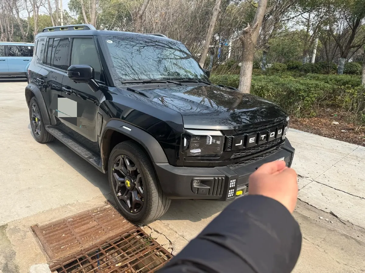 2024 Jetour ShanHai TravellerC-DM 1.5T 156HP L4 3DHT PHEV 43.24KWH,autocango,china used car exporter,china ev exporter,chinese used car exporter,chinese used ev exporter