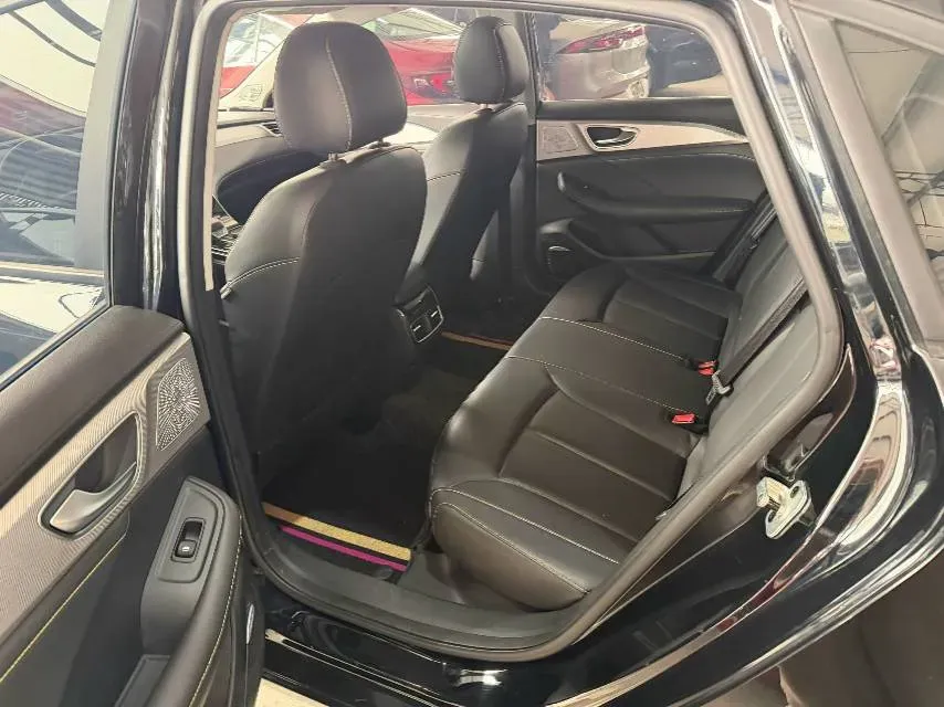 2020 Roewe i6 MAX 1.5T 173HP L4 7DCT,autocango,china used car exporter,china ev exporter,chinese used car exporter,chinese used ev exporter