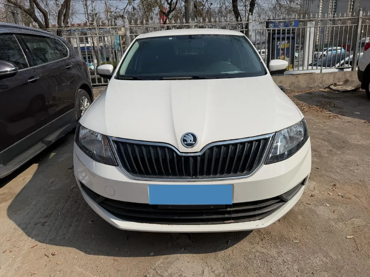 2019 SWM G01 1.5T 156HP L4 6MT,autocango,china used car exporter,china ev exporter,chinese used car exporter,chinese used ev exporter