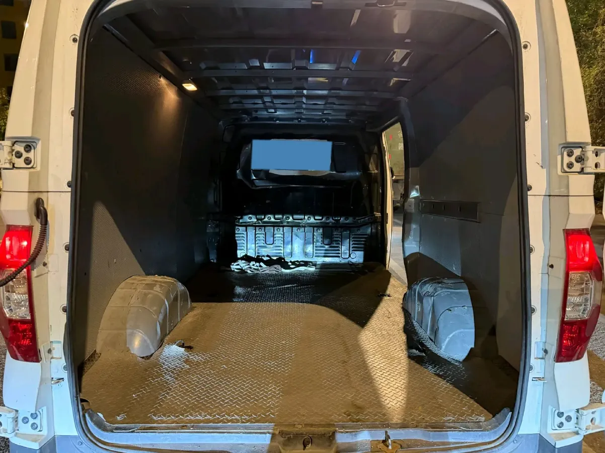 2023 MAXUS EV30 BEV 41.86KWH,autocango,china used car exporter,china ev exporter,chinese used car exporter,chinese used ev exporter