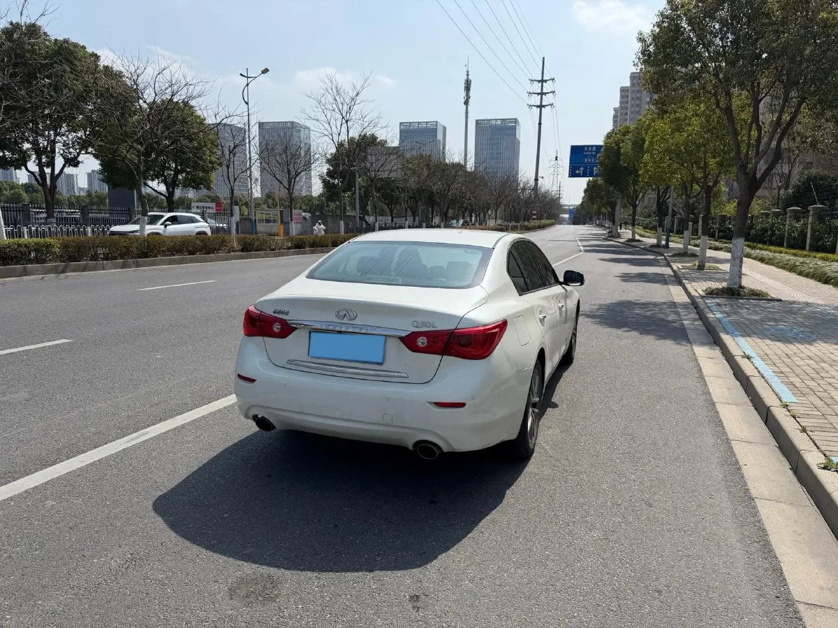 2016 Infiniti Q50L 2.0T 211HP L4 7AT,autocango,china used car exporter,china ev exporter,chinese used car exporter,chinese used ev exporter