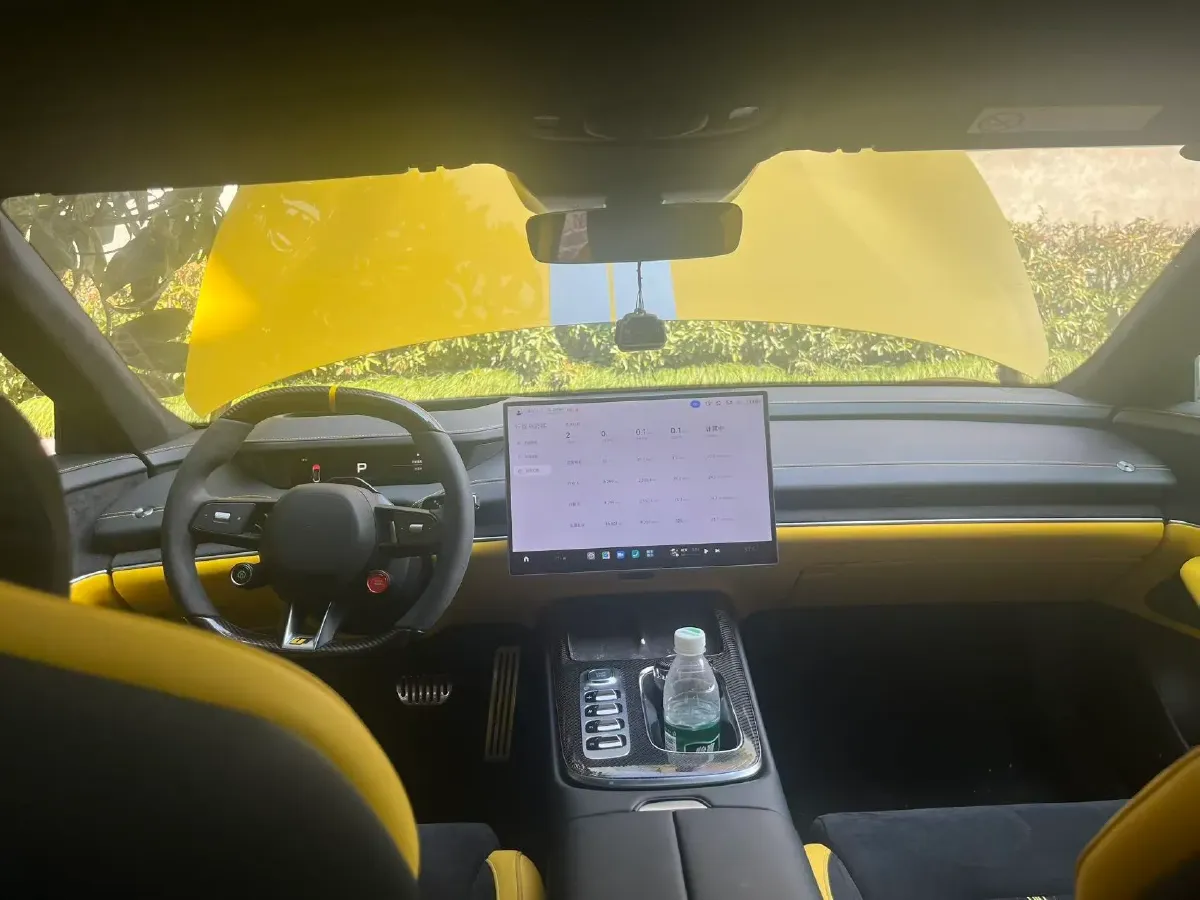 2025 MI SU7 Ultra BEV 93.7KWH,autocango,china used car exporter,china ev exporter,chinese used car exporter,chinese used ev exporter