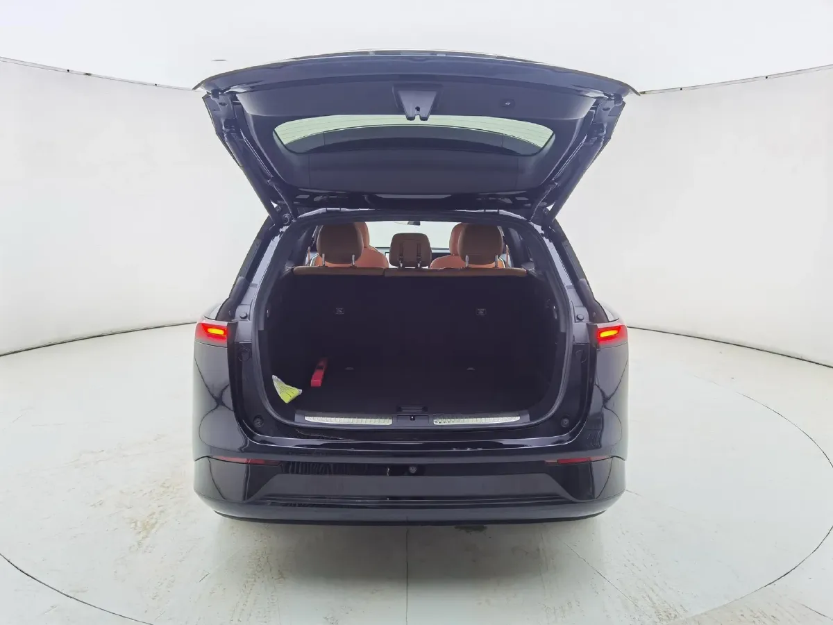 2025 Xpeng G9 BEV 79KWH,autocango,china used car exporter,china ev exporter,chinese used car exporter,chinese used ev exporter