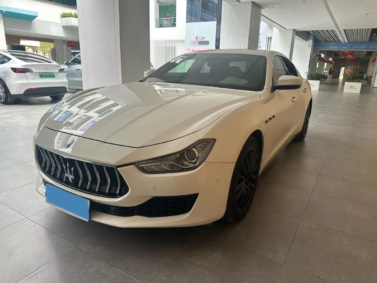 2018 Maserati Ghibli 3.0T 350HP V6 8AT,autocango,china used car exporter,china ev exporter,chinese used car exporter,chinese used ev exporter