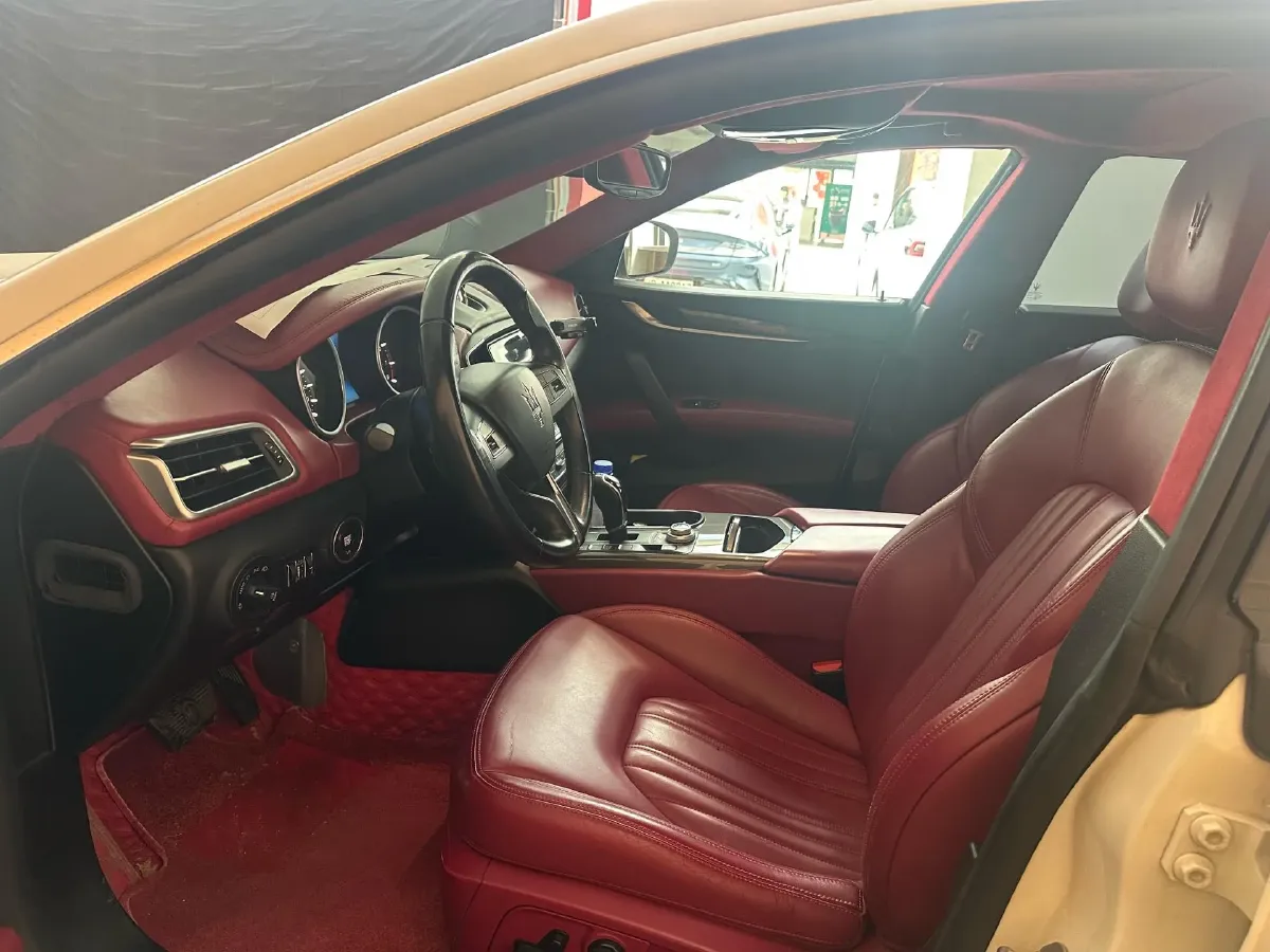 2018 Maserati Ghibli 3.0T 350HP V6 8AT,autocango,china used car exporter,china ev exporter,chinese used car exporter,chinese used ev exporter