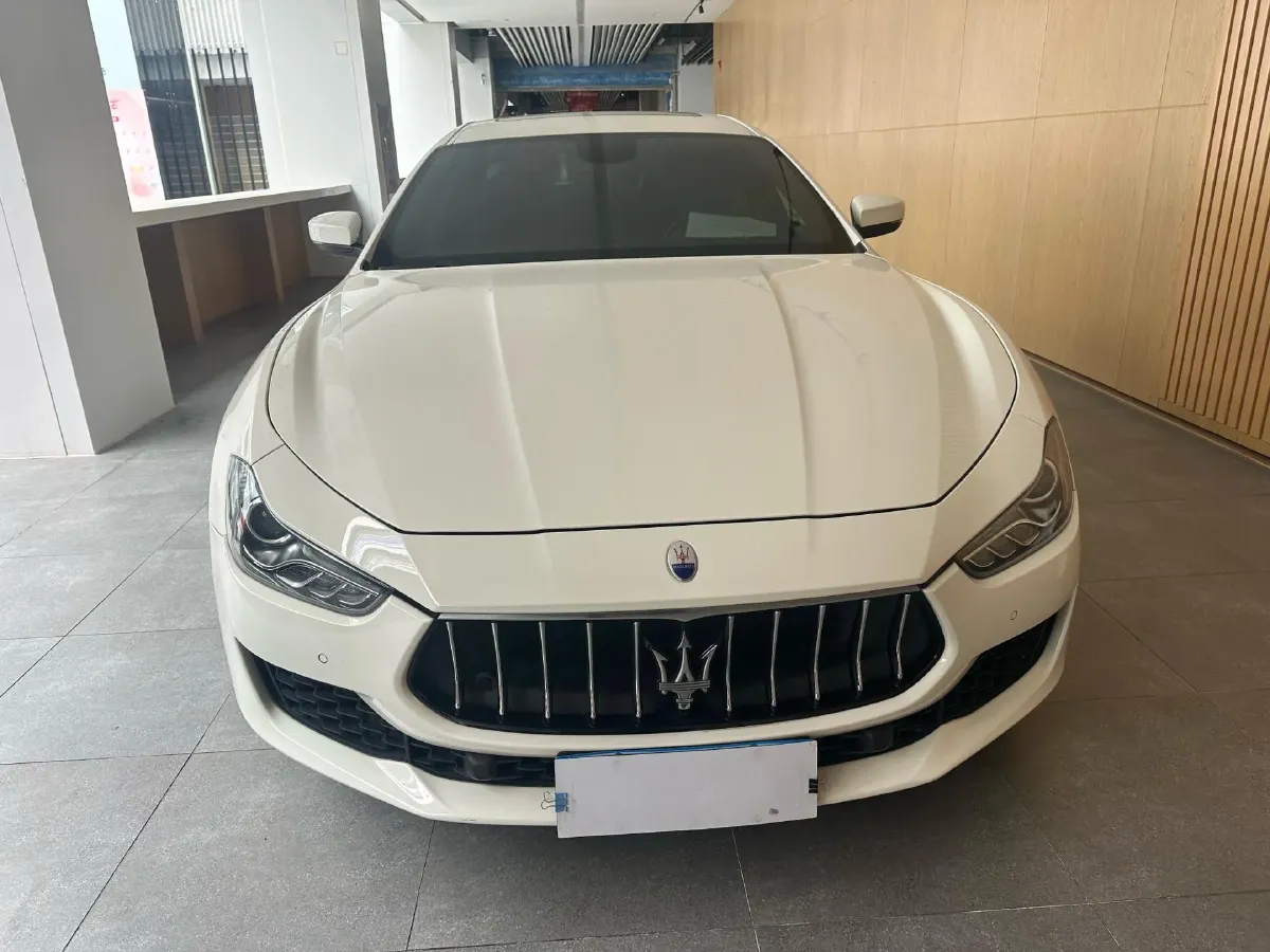 2018 Maserati Ghibli 3.0T 350HP V6 8AT,autocango,china used car exporter,china ev exporter,chinese used car exporter,chinese used ev exporter