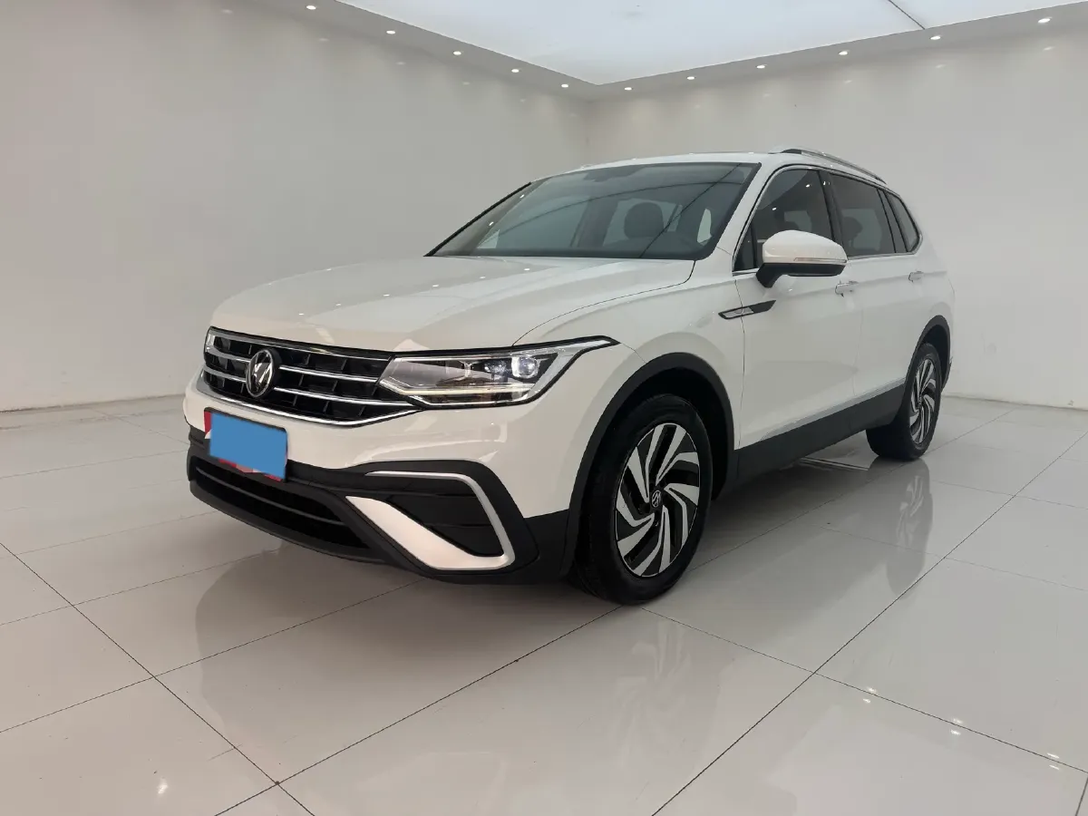 2023 Volkswagen Tiguan L 1.5T 160HP L4 7DCT,autocango,china used car exporter,china ev exporter,chinese used car exporter,chinese used ev exporter