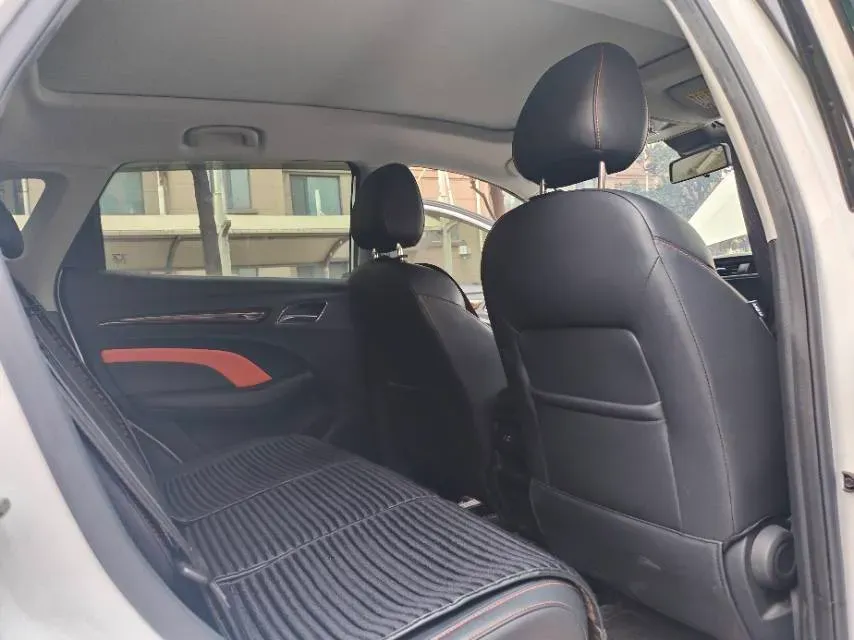 2021 Roewe RX3 1.6L 125HP L4 CVT,autocango,china used car exporter,china ev exporter,chinese used car exporter,chinese used ev exporter