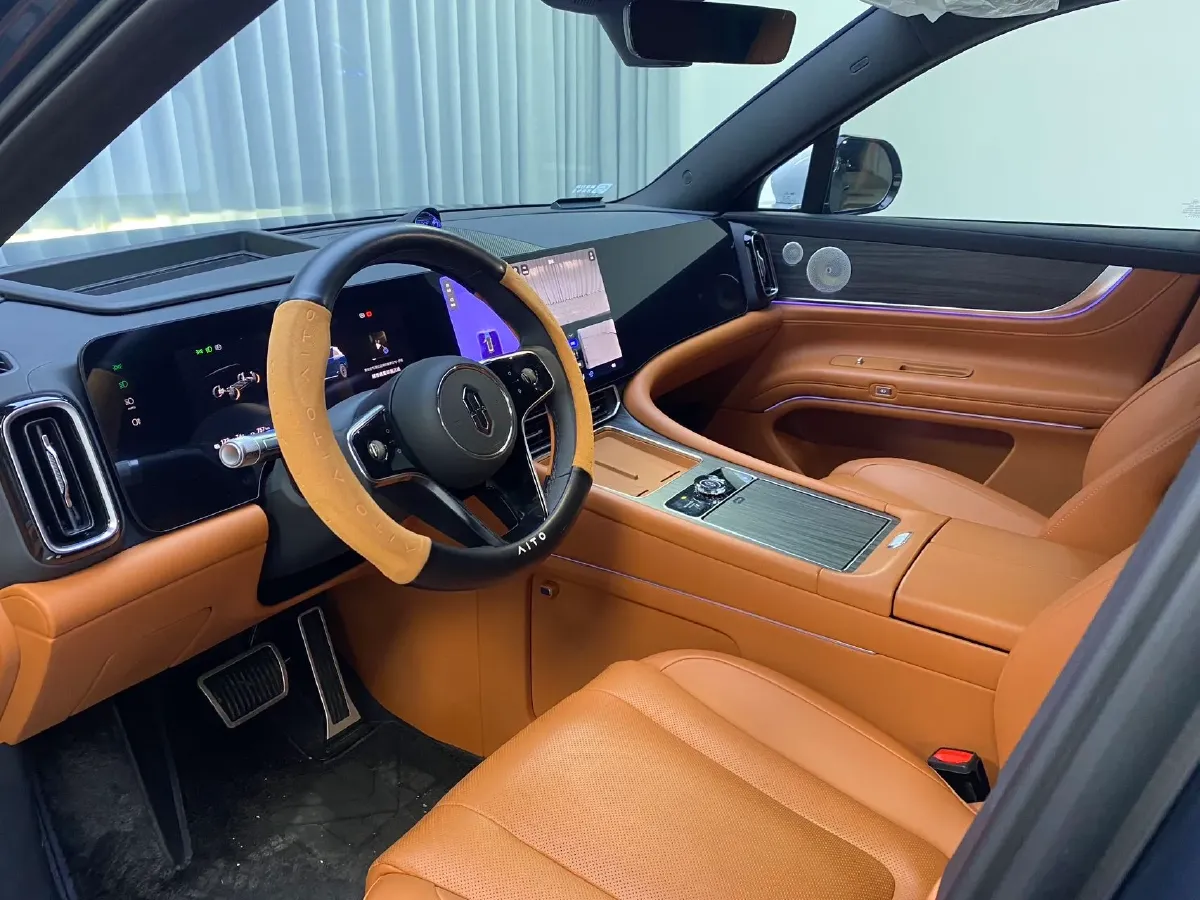 2024 AITO AITO M9 1.5T 152HP L4 REEV 42KWH,autocango,china used car exporter,china ev exporter,chinese used car exporter,chinese used ev exporter