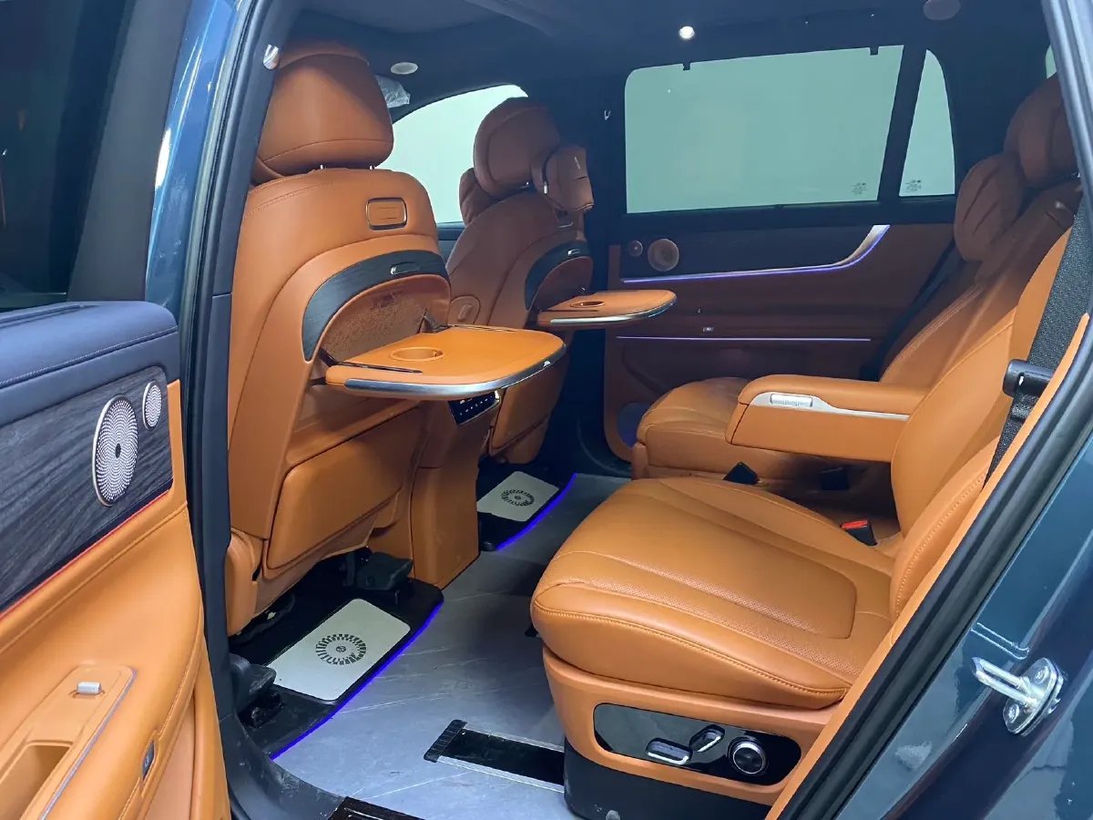 2024 AITO AITO M9 1.5T 152HP L4 REEV 42KWH,autocango,china used car exporter,china ev exporter,chinese used car exporter,chinese used ev exporter