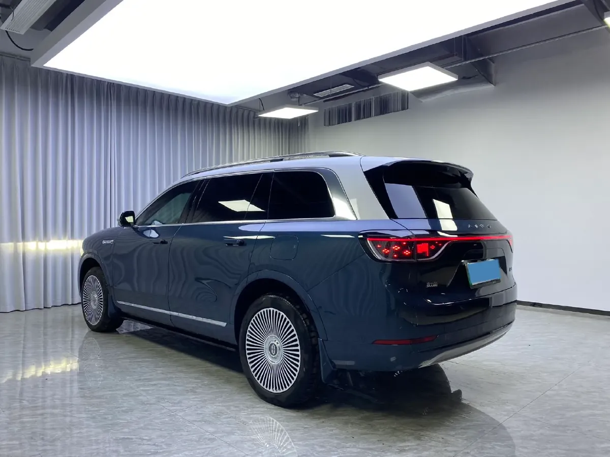 2024 AITO AITO M9 1.5T 152HP L4 REEV 42KWH,autocango,china used car exporter,china ev exporter,chinese used car exporter,chinese used ev exporter