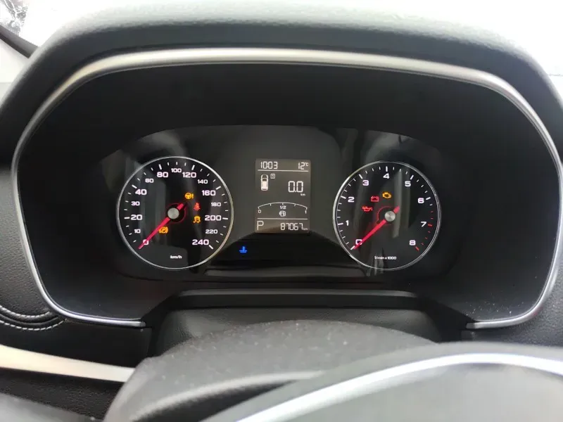 2018 Roewe RX5 1.5T 169HP L4 7DCT,autocango,china used car exporter,china ev exporter,chinese used car exporter,chinese used ev exporter