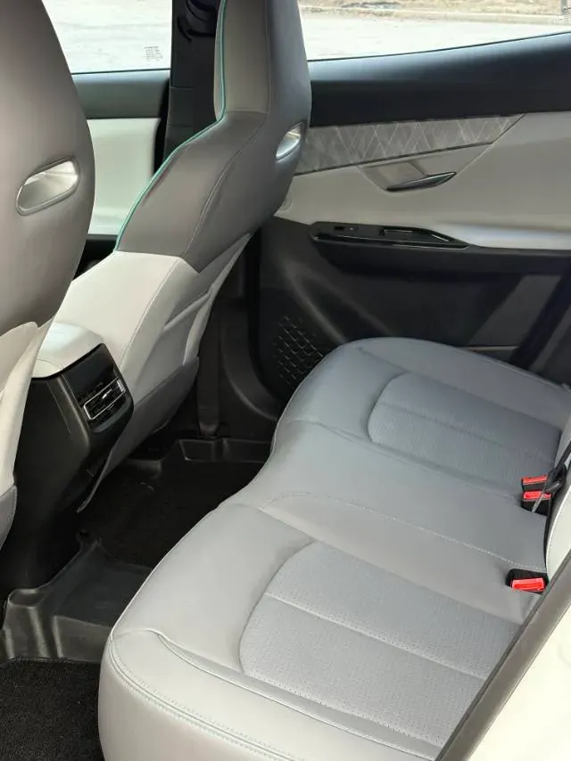 2023 ChangAn UNI-T 1.5T 188HP L4 7DCT,autocango,china used car exporter,china ev exporter,chinese used car exporter,chinese used ev exporter