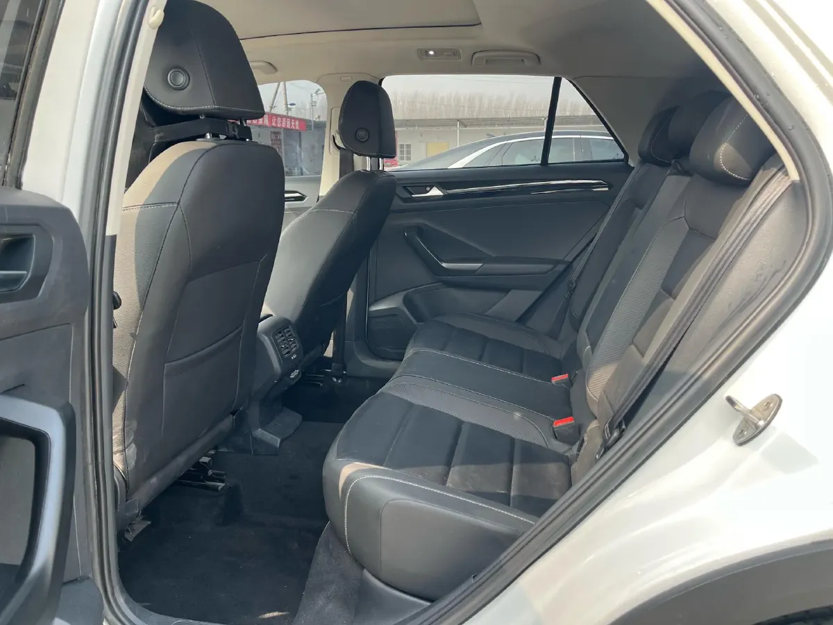 2020 Volkswagen T-Roc 1.4T 150HP L4 7DCT,autocango,china used car exporter,china ev exporter,chinese used car exporter,chinese used ev exporter