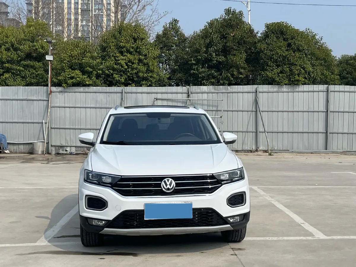 2020 Volkswagen T-Roc 1.4T 150HP L4 7DCT,autocango,china used car exporter,china ev exporter,chinese used car exporter,chinese used ev exporter