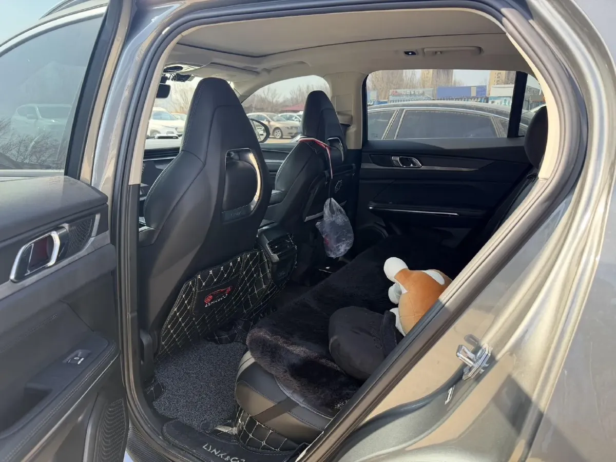 2021 LYNK&CO 01 2.0T 218HP L4 8AT,autocango,china used car exporter,china ev exporter,chinese used car exporter,chinese used ev exporter