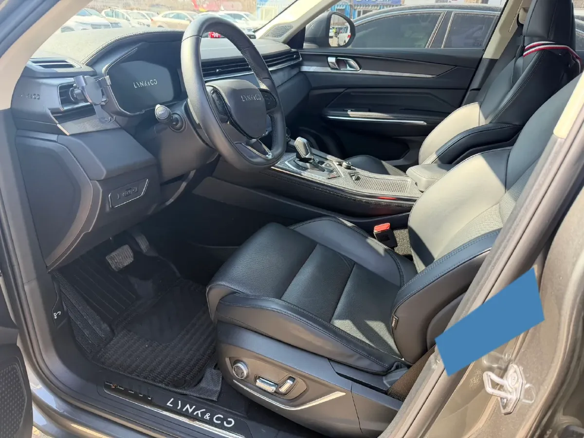 2021 LYNK&CO 01 2.0T 218HP L4 8AT,autocango,china used car exporter,china ev exporter,chinese used car exporter,chinese used ev exporter