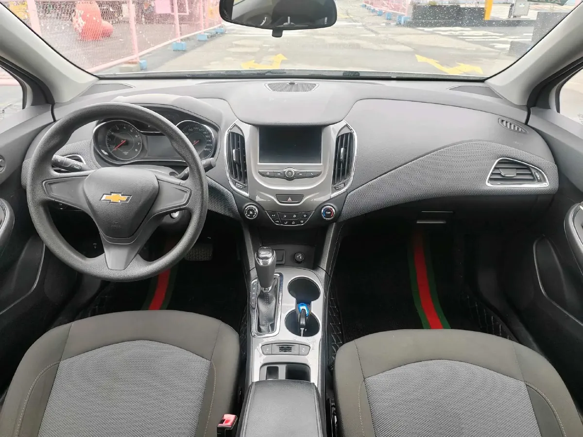 2018 Chevrolet Cruze 1.5L 114HP L4 6AT,autocango,china used car exporter,china ev exporter,chinese used car exporter,chinese used ev exporter