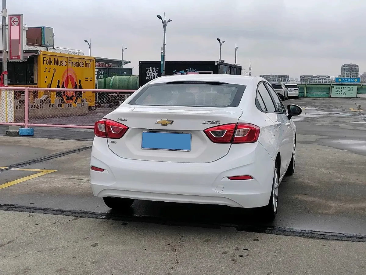 2018 Chevrolet Cruze 1.5L 114HP L4 6AT,autocango,china used car exporter,china ev exporter,chinese used car exporter,chinese used ev exporter