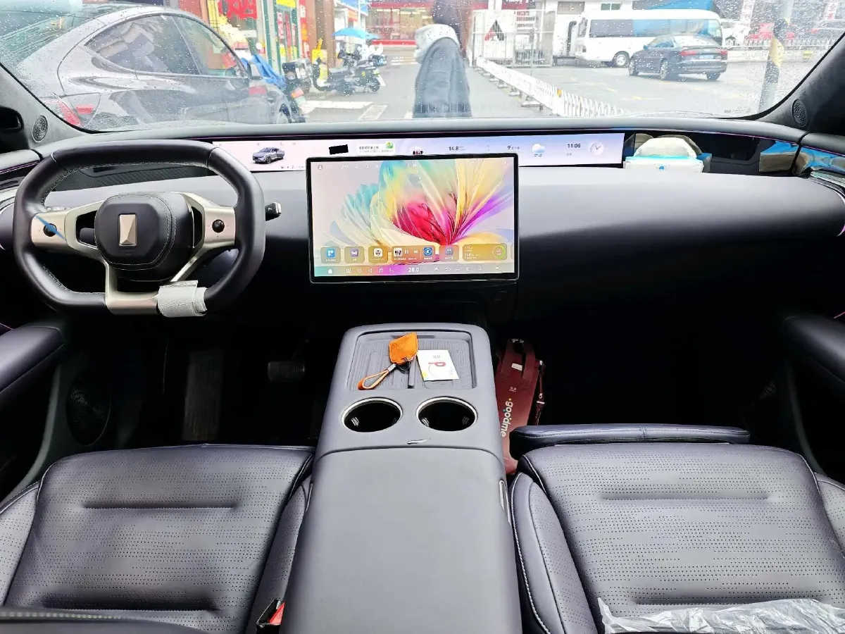 2024 Avatr 07 1.5T 156HP L4 REEV 39.05KWH,autocango,china used car exporter,china ev exporter,chinese used car exporter,chinese used ev exporter