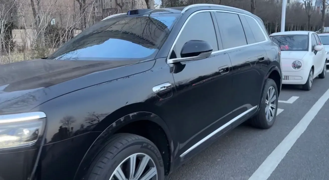 2025 AITO AITO M8 REEV 160HP REEV 53.4KWH,autocango,china used car exporter,china ev exporter,chinese used car exporter,chinese used ev exporter