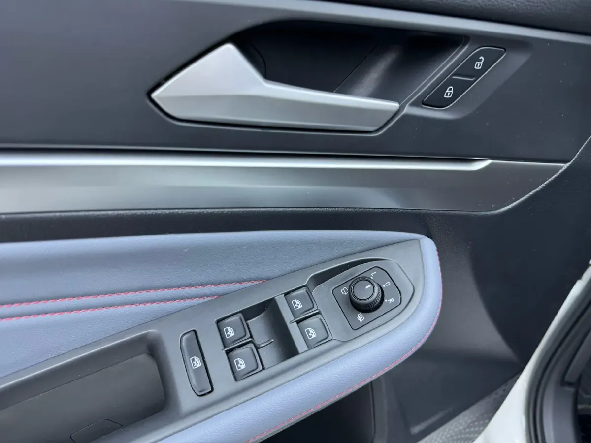 2023 Volkswagen Lamando 1.4T 150HP L4 7DCT,autocango,china used car exporter,china ev exporter,chinese used car exporter,chinese used ev exporter