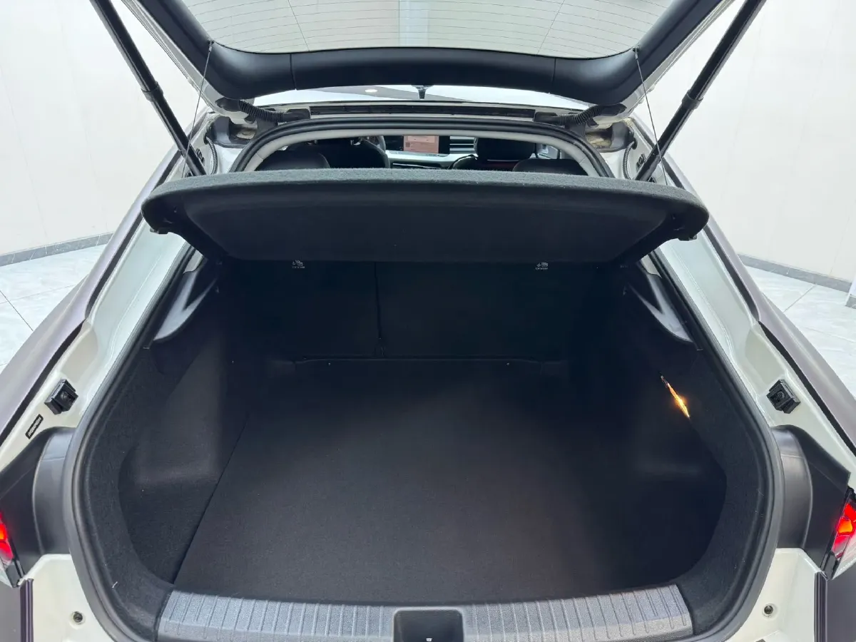 2023 Volkswagen Lamando 1.4T 150HP L4 7DCT,autocango,china used car exporter,china ev exporter,chinese used car exporter,chinese used ev exporter