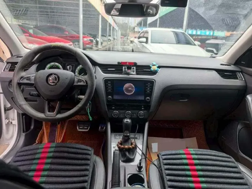 2018 Skoda Octavia 1.2T 116HP L4 7DCT,autocango,china used car exporter,china ev exporter,chinese used car exporter,chinese used ev exporter