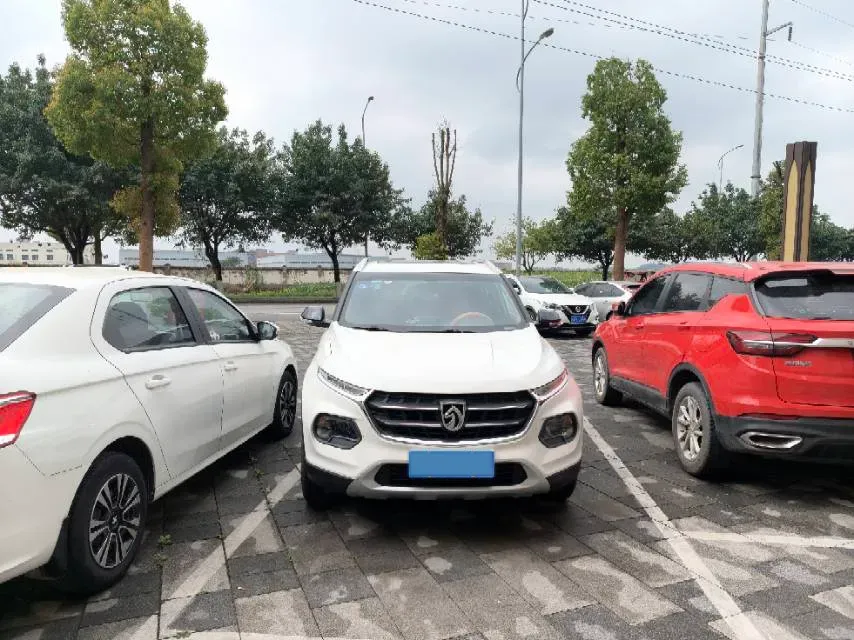 2017 HaiMa S5 Young Edition 1.6L 122HP L4 5MT,autocango,china used car exporter,china ev exporter,chinese used car exporter,chinese used ev exporter