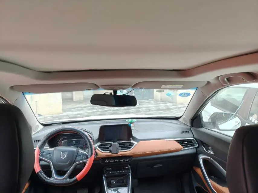 2017 HaiMa S5 Young Edition 1.6L 122HP L4 5MT,autocango,china used car exporter,china ev exporter,chinese used car exporter,chinese used ev exporter