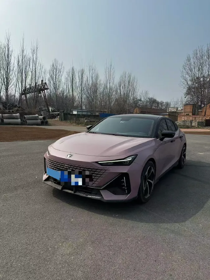 2022 ChangAn UNI-V 1.5T 188HP L4 7DCT,autocango,china used car exporter,china ev exporter,chinese used car exporter,chinese used ev exporter