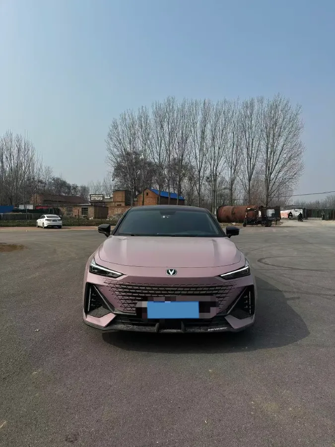 2022 ChangAn UNI-V 1.5T 188HP L4 7DCT,autocango,china used car exporter,china ev exporter,chinese used car exporter,chinese used ev exporter