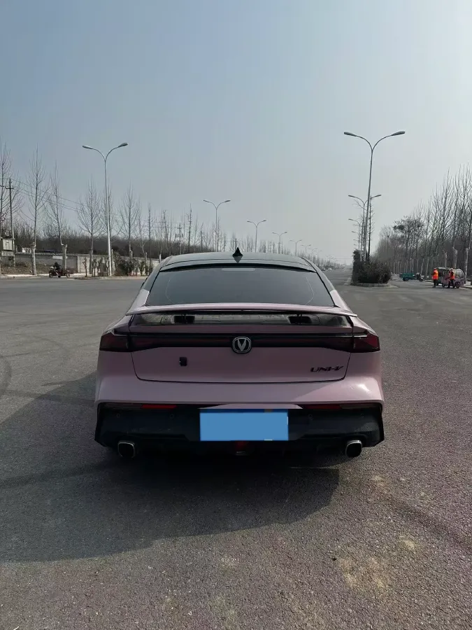 2022 ChangAn UNI-V 1.5T 188HP L4 7DCT,autocango,china used car exporter,china ev exporter,chinese used car exporter,chinese used ev exporter