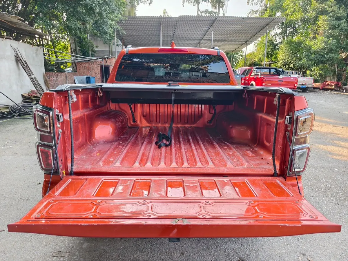 2023 Isuzu D-MAX 1.9T 177HP L4 8AT,autocango,china used car exporter,china ev exporter,chinese used car exporter,chinese used ev exporter