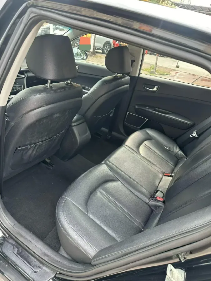 2016 Kia K5 2.0L 161HP L4 6AT,autocango,china used car exporter,china ev exporter,chinese used car exporter,chinese used ev exporter