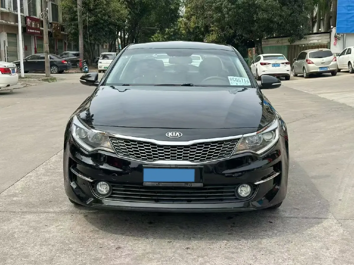 2016 Kia K5 2.0L 161HP L4 6AT,autocango,china used car exporter,china ev exporter,chinese used car exporter,chinese used ev exporter