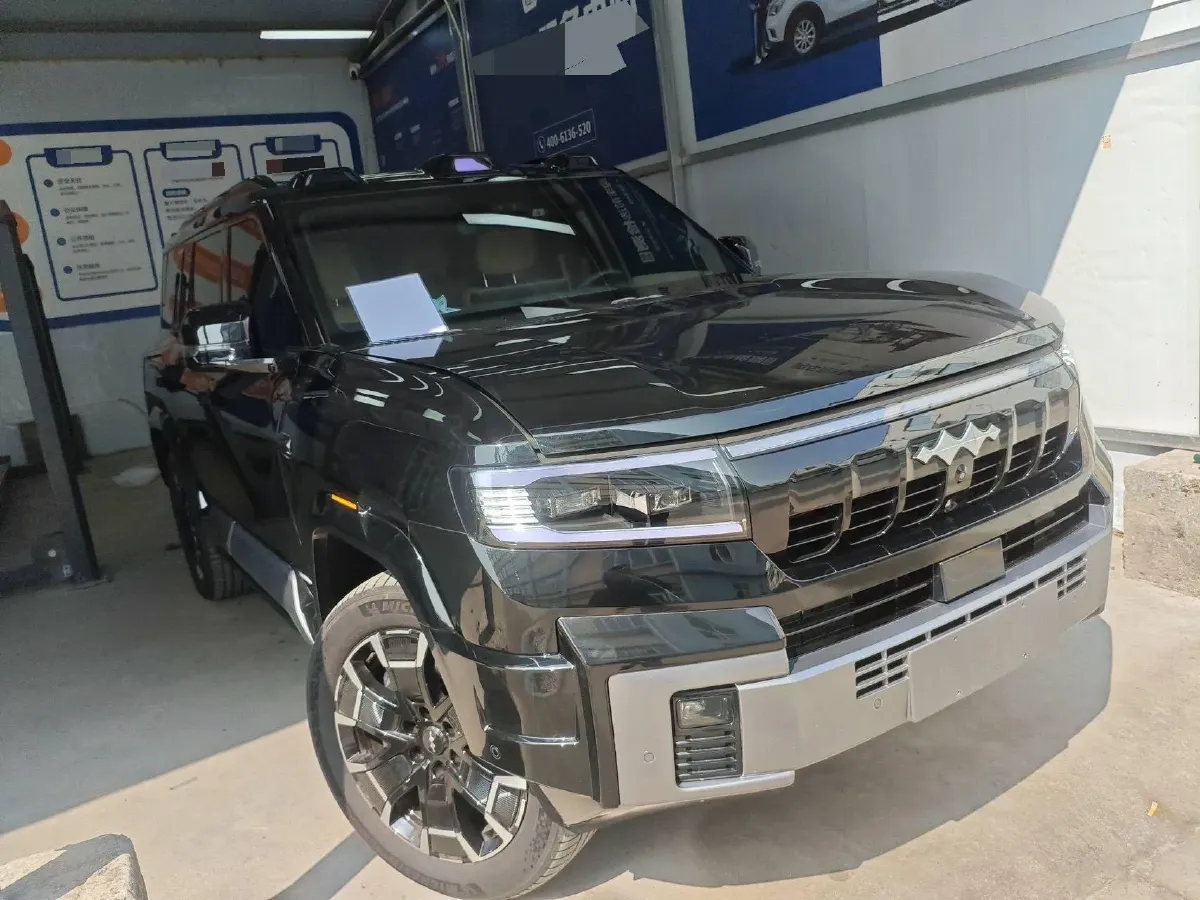 2025 FangChengBao Bao 8 2.0T 245HP L4 E-CVT PHEV 36.8KWH,autocango,china used car exporter,china ev exporter,chinese used car exporter,chinese used ev exporter