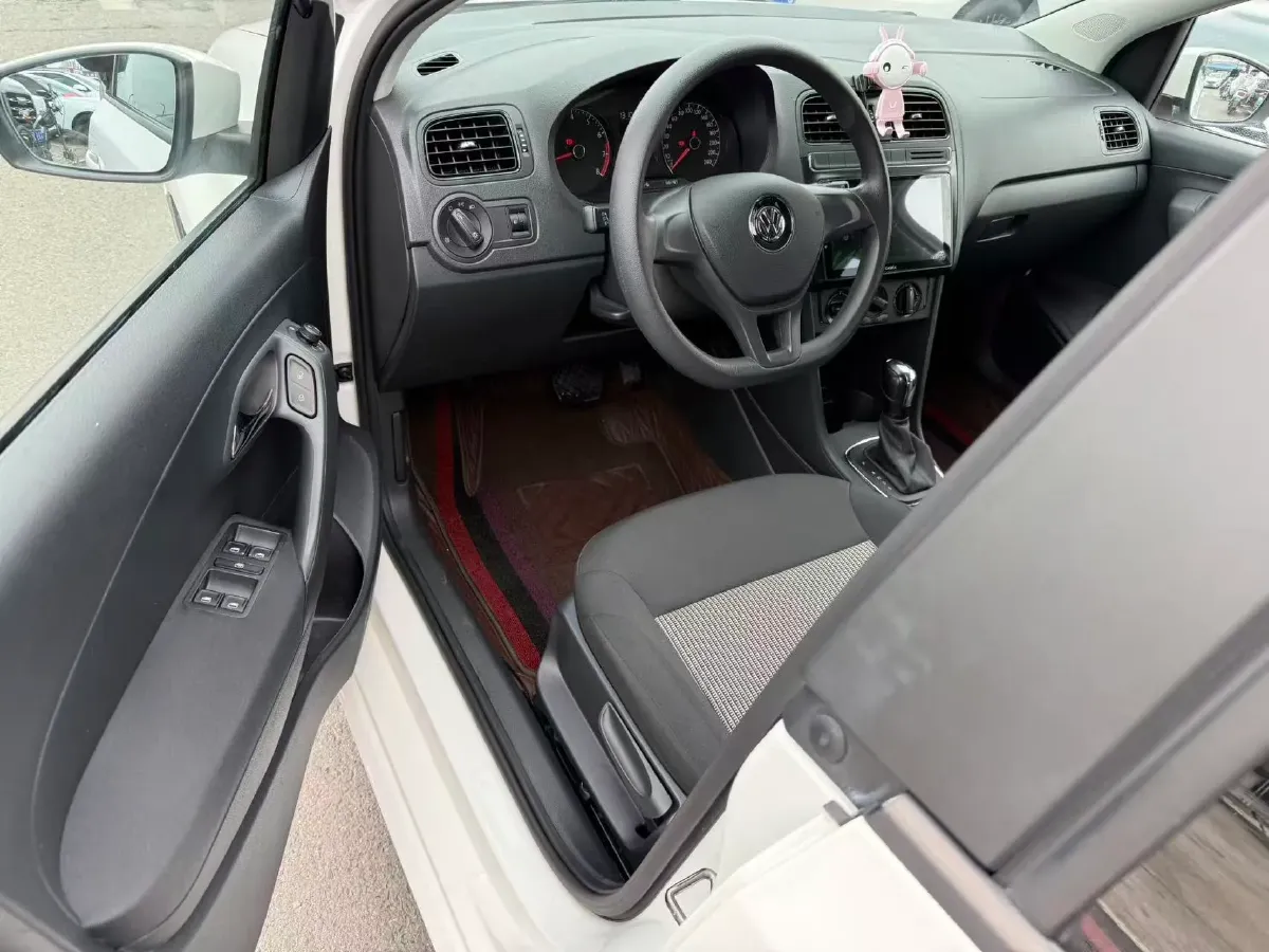 2016 Volkswagen Polo 1.4L 90HP L4 6AT,autocango,china used car exporter,china ev exporter,chinese used car exporter,chinese used ev exporter
