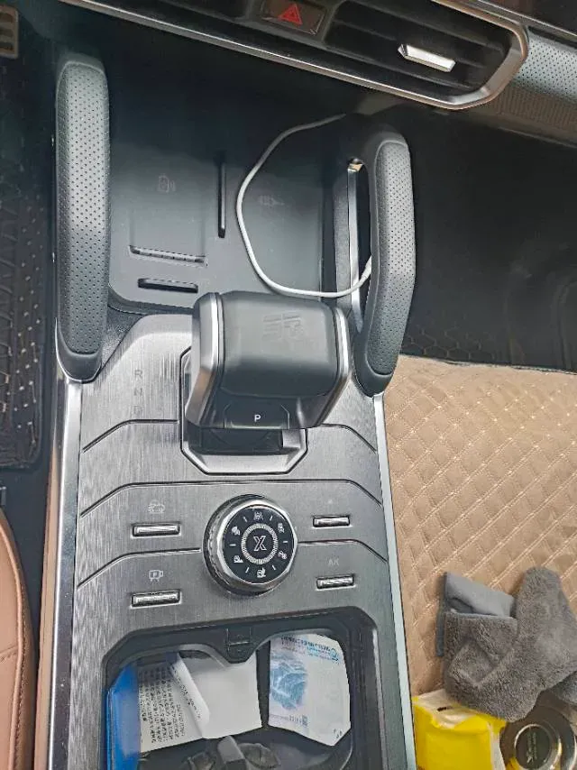 2023 Jetour Traveller 2.0T 254HP L4 7DCT,autocango,china used car exporter,china ev exporter,chinese used car exporter,chinese used ev exporter