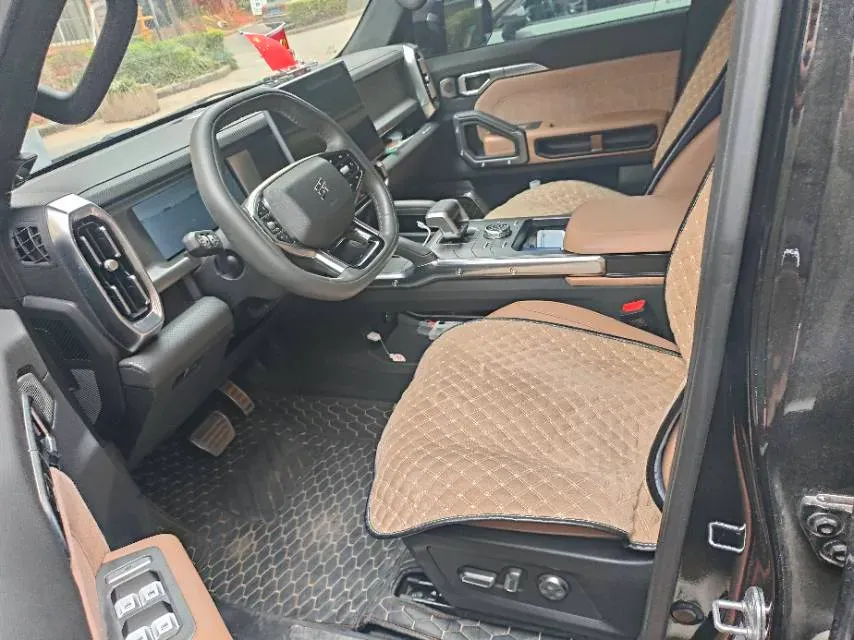 2023 Jetour Traveller 2.0T 254HP L4 7DCT,autocango,china used car exporter,china ev exporter,chinese used car exporter,chinese used ev exporter