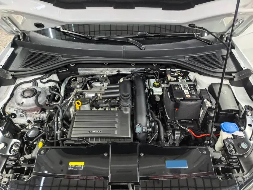 2022 Volkswagen T-Roc 1.4T 150HP L4 7DCT,autocango,china used car exporter,china ev exporter,chinese used car exporter,chinese used ev exporter