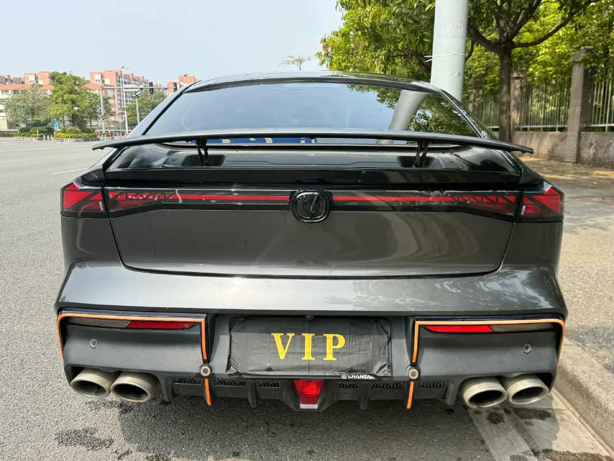 2022 ChangAn UNI-V 1.5T 188HP L4 7DCT,autocango,china used car exporter,china ev exporter,chinese used car exporter,chinese used ev exporter