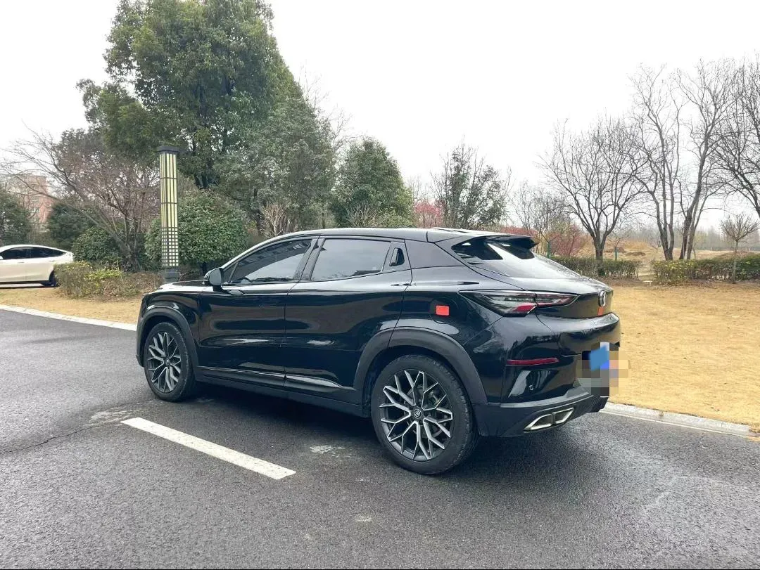 2022 ChangAn UNI-T 1.5T 188HP L4 7DCT,autocango,china used car exporter,china ev exporter,chinese used car exporter,chinese used ev exporter